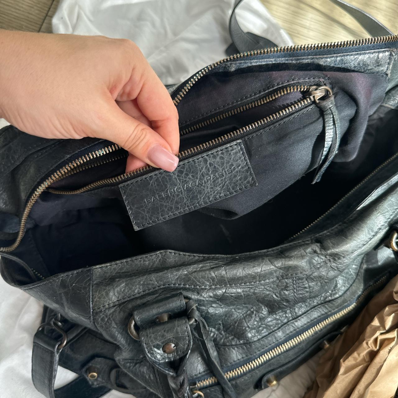 Authentic black balenciaga city bag part time with a...🍒❤️🔥