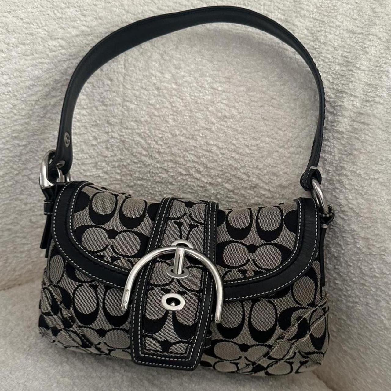 š©·šVintage soho coach purse in light gray and blackš©·š