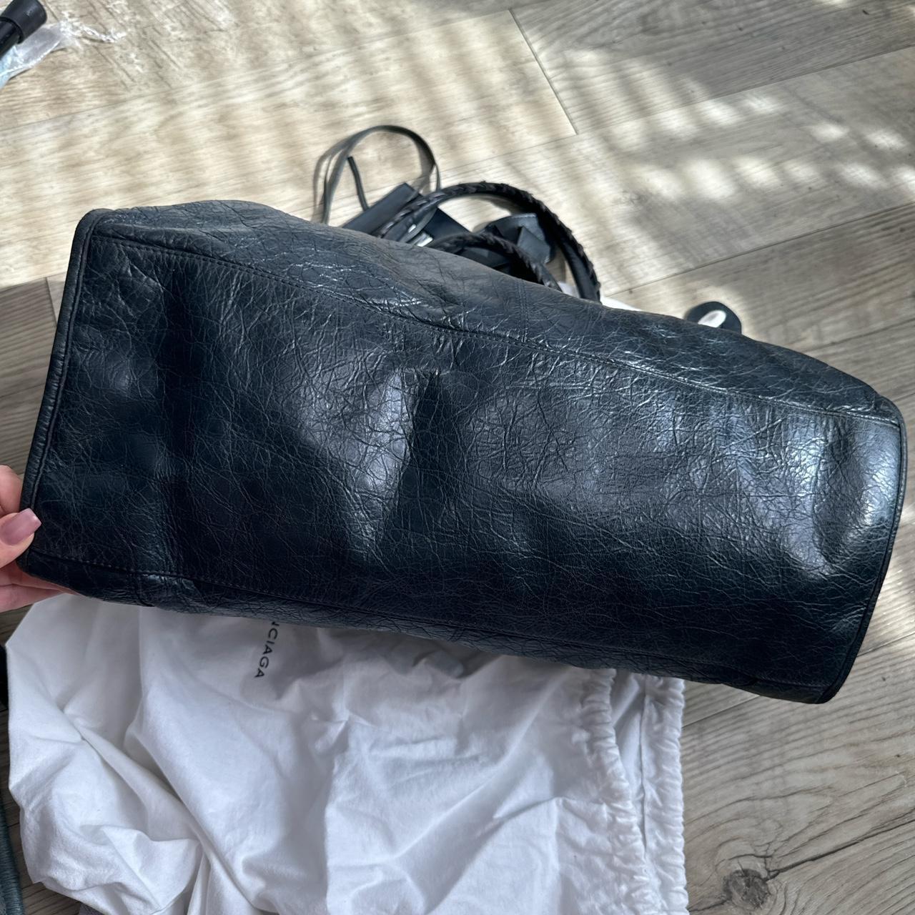 Authentic black balenciaga city bag part time with a...🍒❤️🔥
