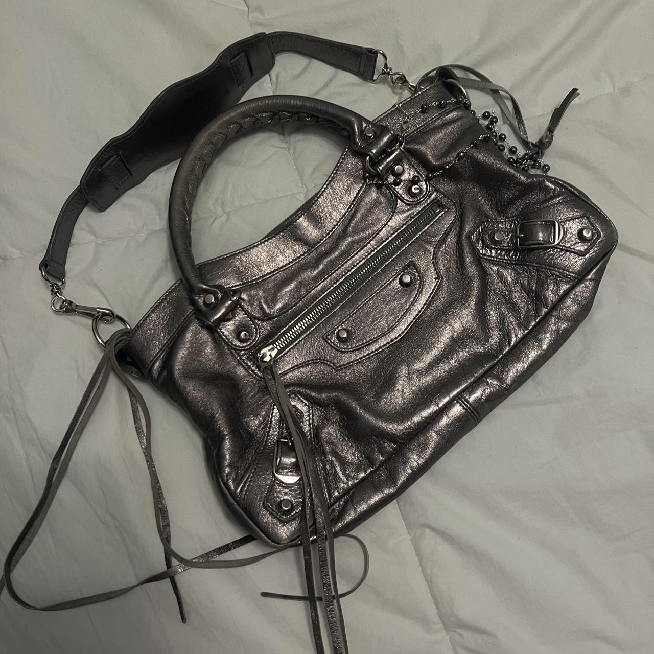 š©·šPreowned RARE BALENCIAGA METALLIC SILVER CITY BAGš©·š