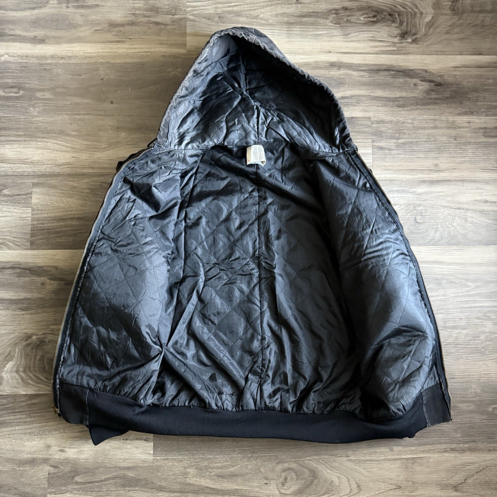 Vintage Carhartt J06 Jacket Mens Large Onyx Black Quilted Lined 90s USA Workwear