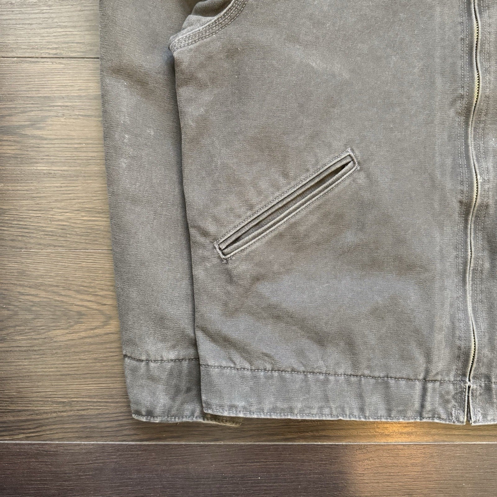 Carhartt J97 GVL Detroit Jacket Size Medium