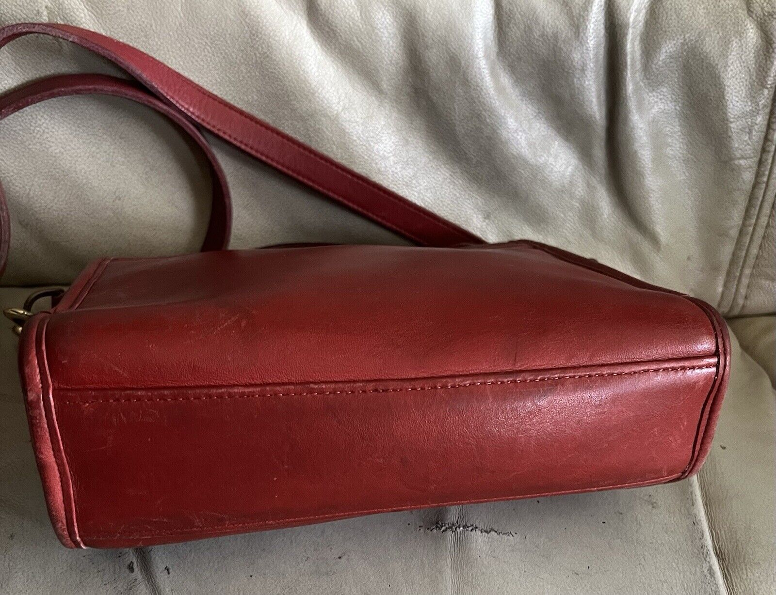 Vintage Coach Purse 9870 Red Leather Court Top Handle Bag Crossbody 🍒❤️🔥