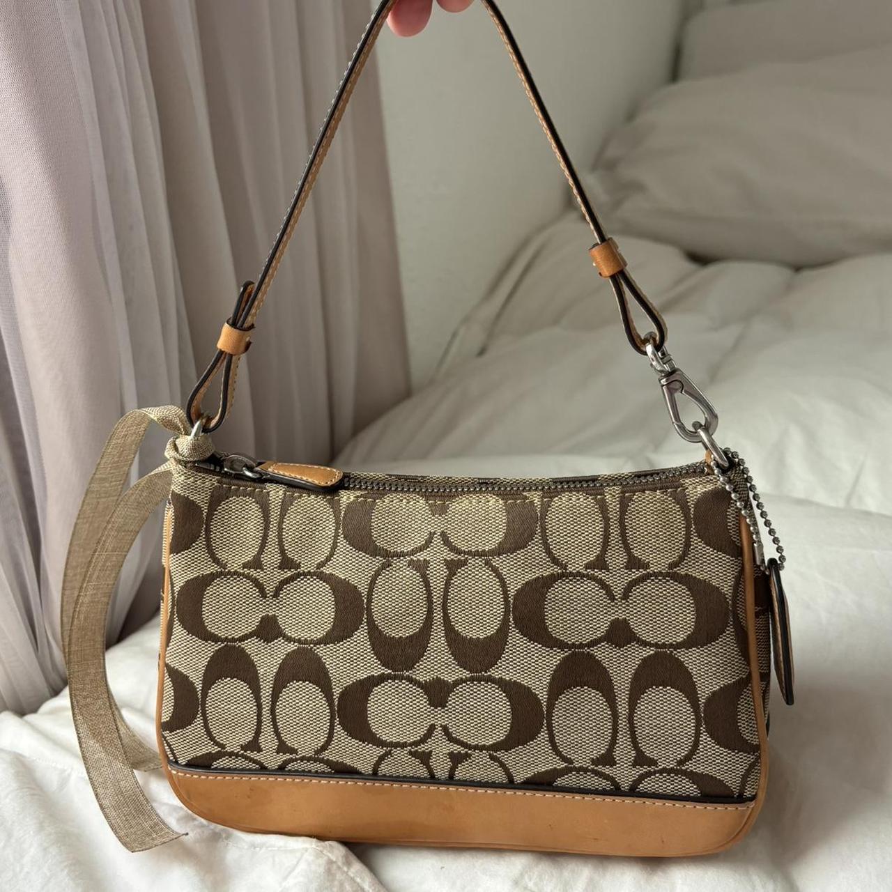 Vintage Coach Demi Mini Bag🍒❤️🔥