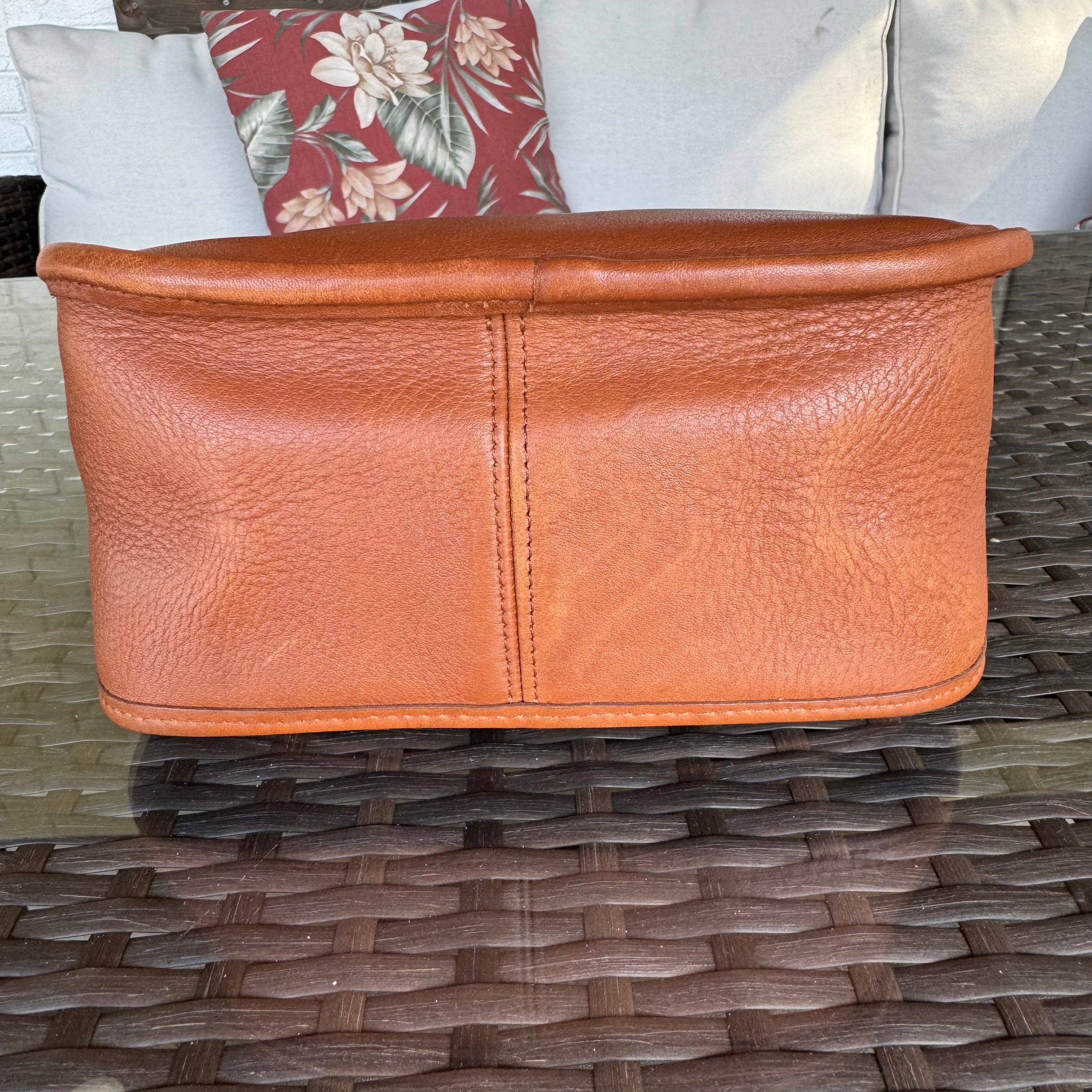 Vintage Coach Bt Legacy Small Flap 9965✨🔥