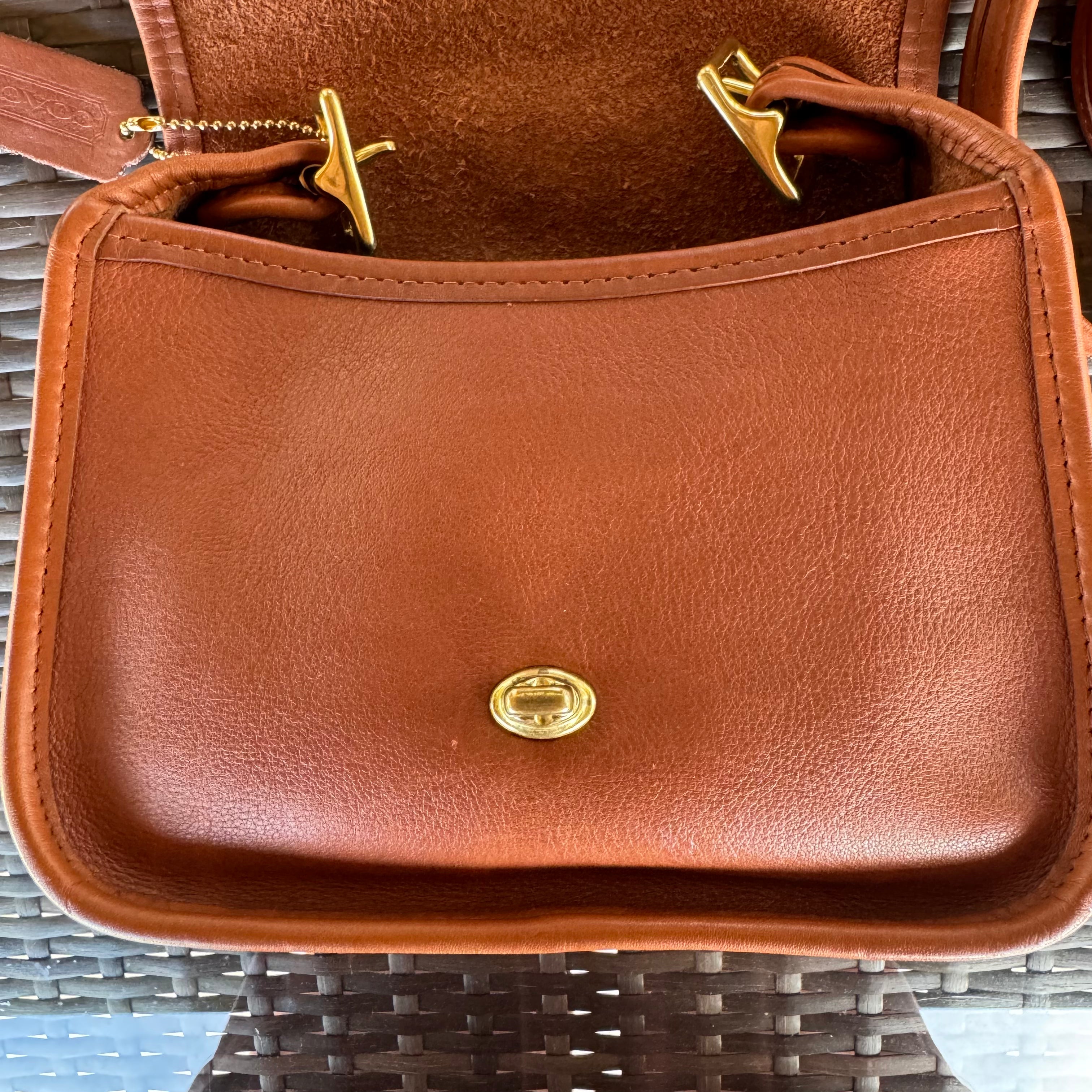 Vintage Coach Bt Legacy Small Flap 9965✨🔥