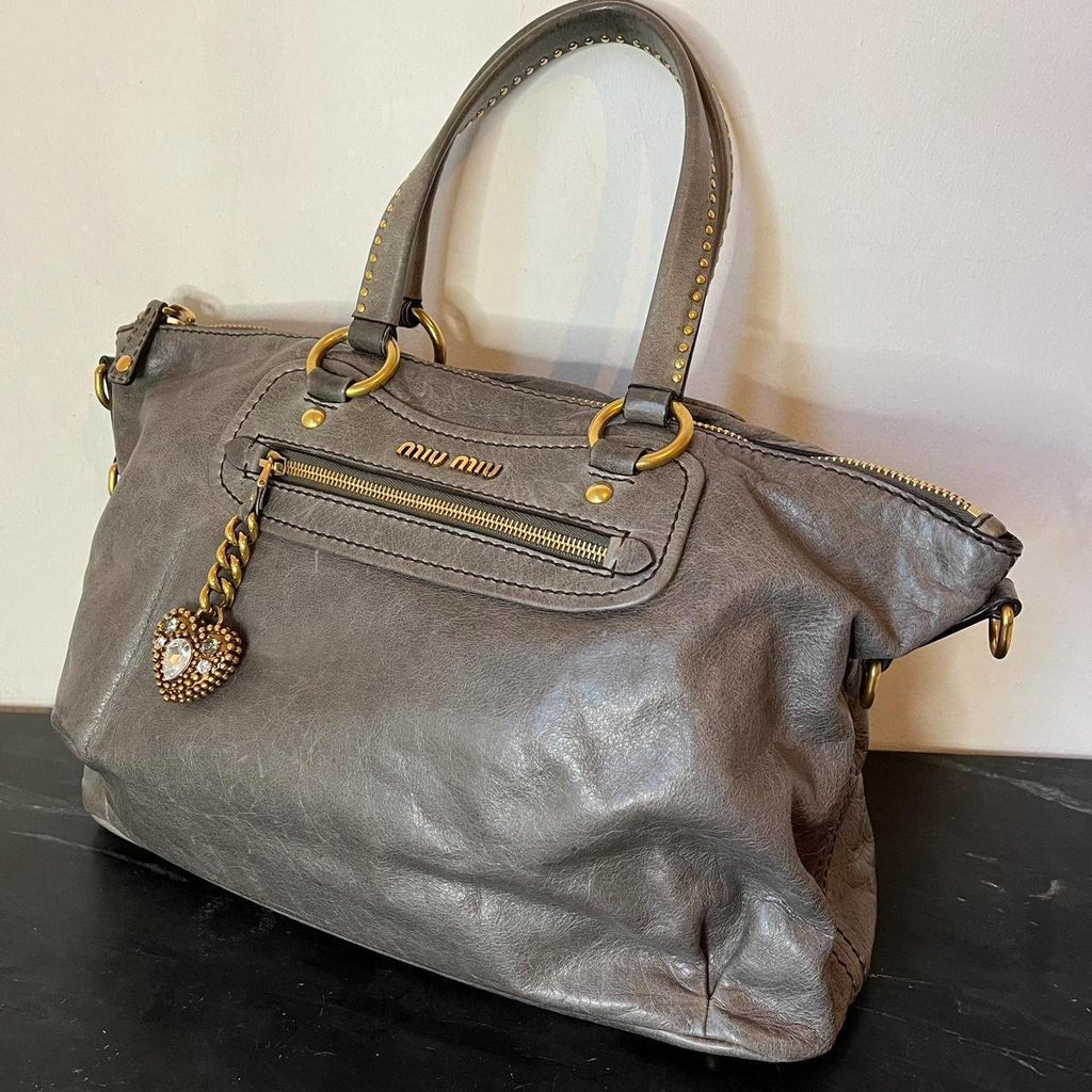 🍇💜PreOwned Miu Miu Studded 2000s Heart Charm Tote Leather Bag🍇💜