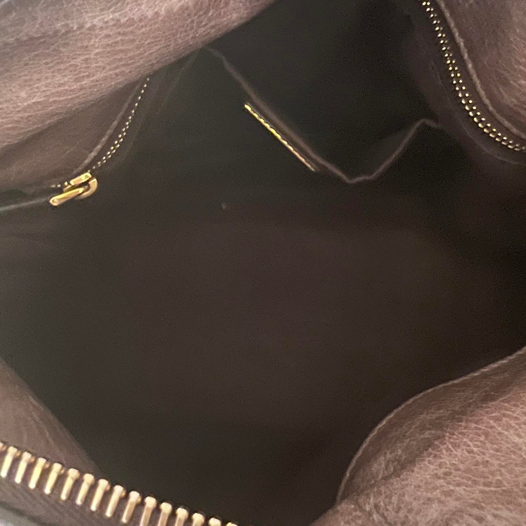Authentic Grey Looks A Bit Purple In Person Miu Miu Vitello Leather Bow Bag With Gold Hardware And Removable Strap🤎🌆
